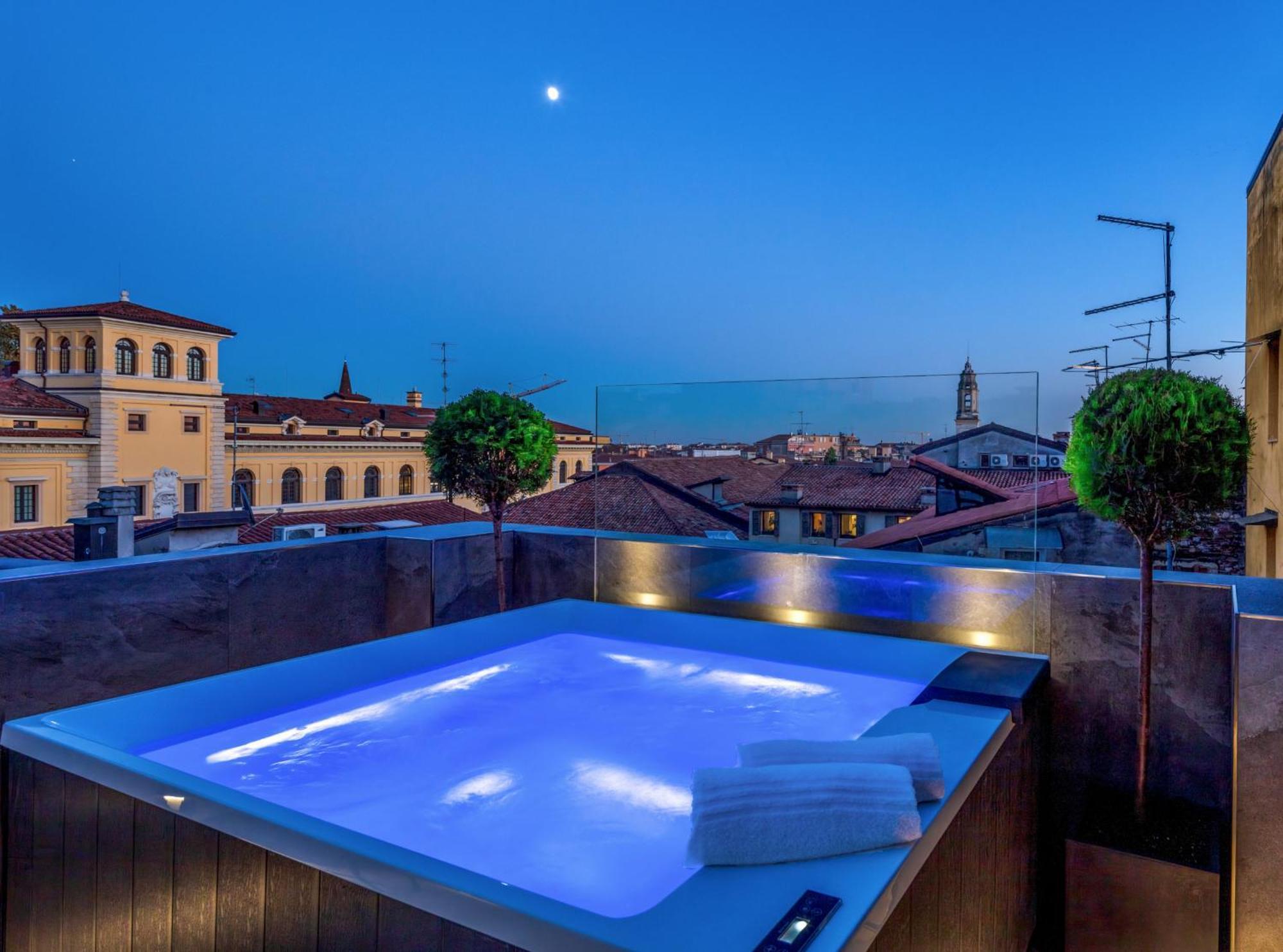 Forum Suites Verona Bagian luar foto